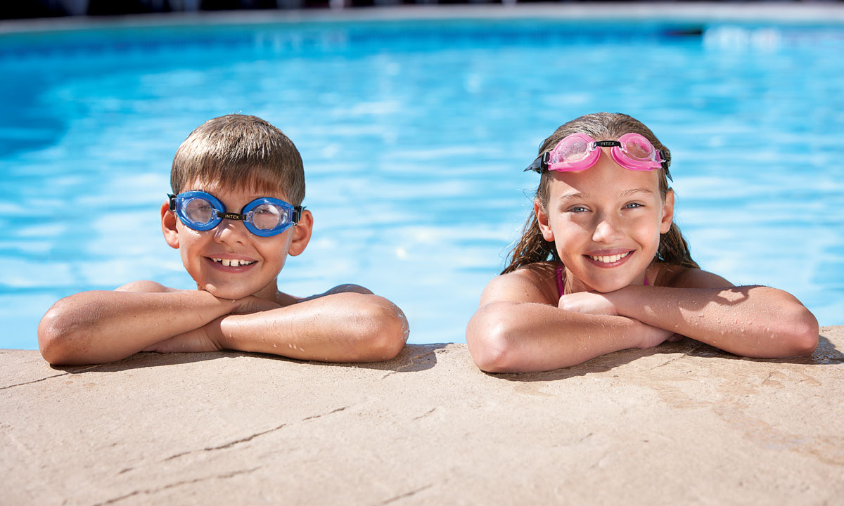 kids at the pool
